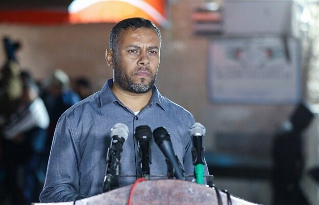 الثوابته: کامیون های حامل کمک در گذرگاه ها سرگردان هستند