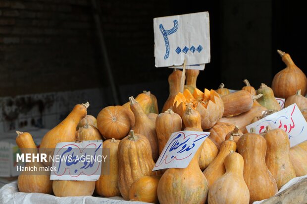 مردم‌نگاری از بازار یلدایی زیراب؛ سبدها سبک و آیین ها کمرنگ است