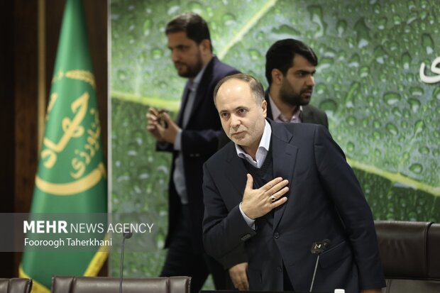 وزیر جهاد کشاورزی به قم سفر کرد