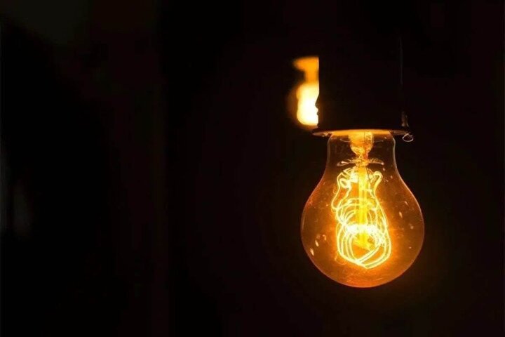 بارش برف برق برخی مناطق مشهد و طرقبه را قطع کرد