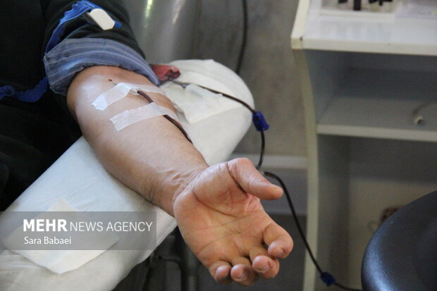 استقرار تیم خون‌گیری انتقال خون کرمانشاه در کنگاور