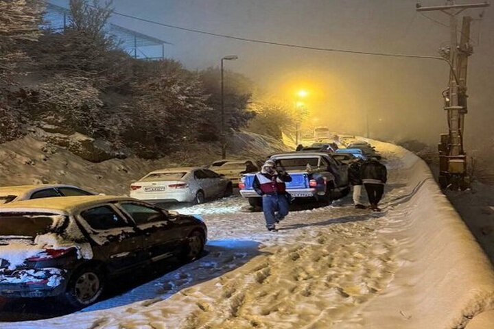 برف و کولاک در محور هرسین به نورآباد