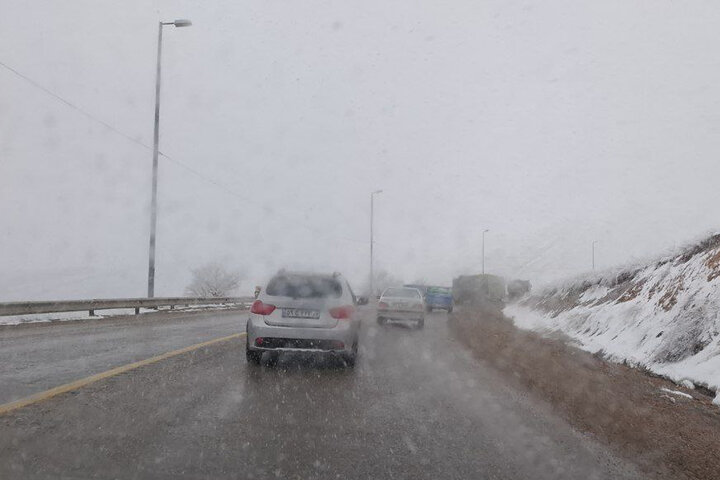 شهامت: رانندگان عصر جمعه از تردد در جاده‌های خراسان رضوی خودداری کنند