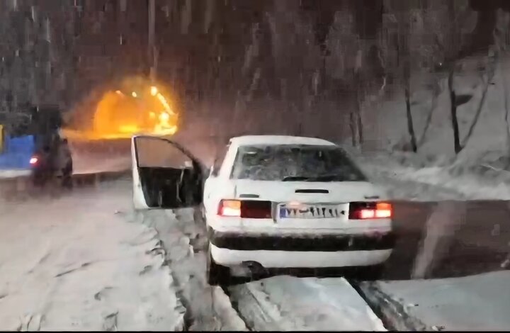 بارش برف در جاده کندوان