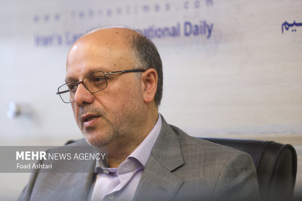 اولیا: عملکرد واقعی اقتصاد کشور پایین‌تر اهداف پیش بینی شده است