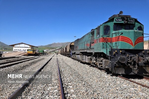 آتش سوزی قطار زاهدان - تهران در حوالی استان یزد