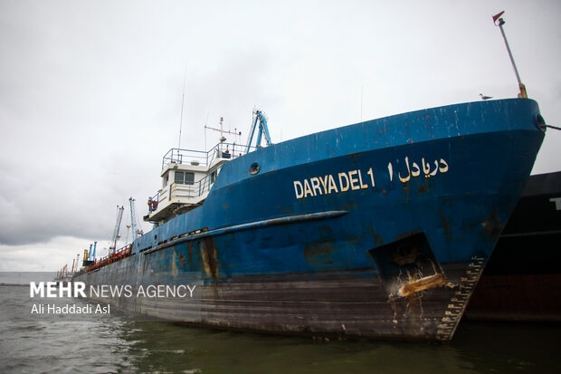 معطلی ۲۵ کشتی کالای اساسی ریشه در اختلال فرآیندهای ارزی و مالی است