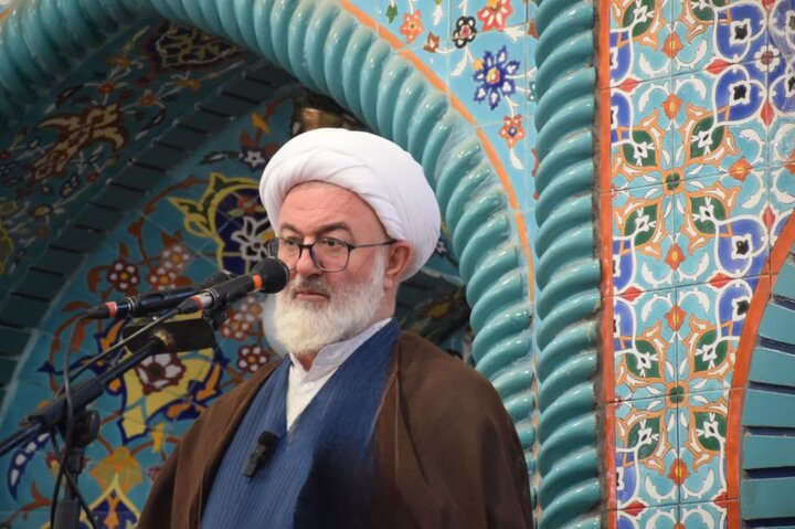امام جمعه شاهرود: حمایت از دولت وظیفه ملی است؛ نقد باید سازنده باشد