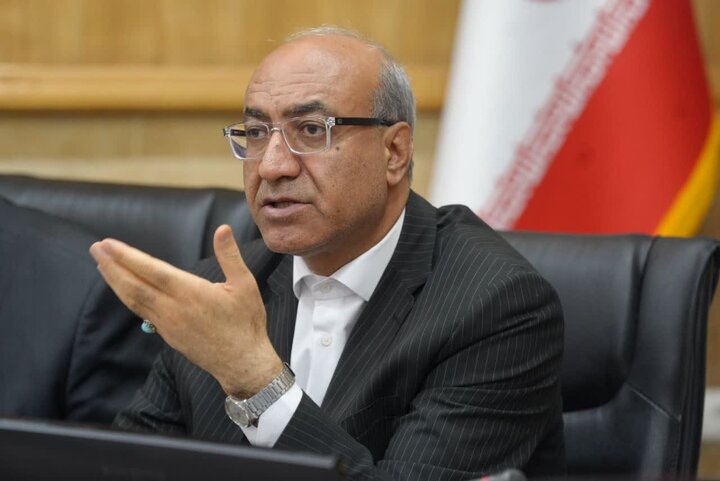 استاندار کرمانشاه: مبارزه با قاچاق نیازمند کار تیمی است