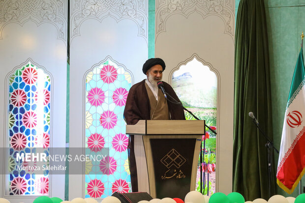 نماینده ولی فقیه در استان و امام جمعه شهرکرد