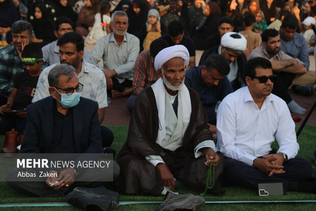 تشییع و خاکسپاری پیکر مطهر شهید گمنام در روستای گرده صفر باقری بندرعباس