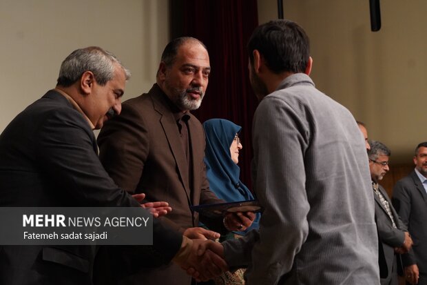 پرسش و پاسخ دانشجویان کرمانی با سخنگوی دولت