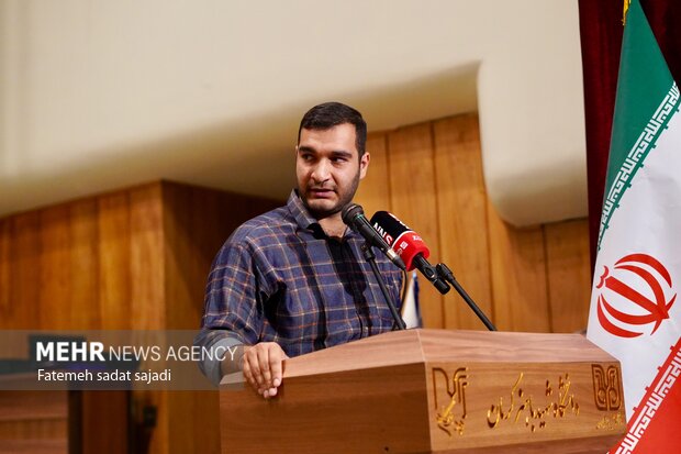 پرسش و پاسخ دانشجویان کرمانی با سخنگوی دولت