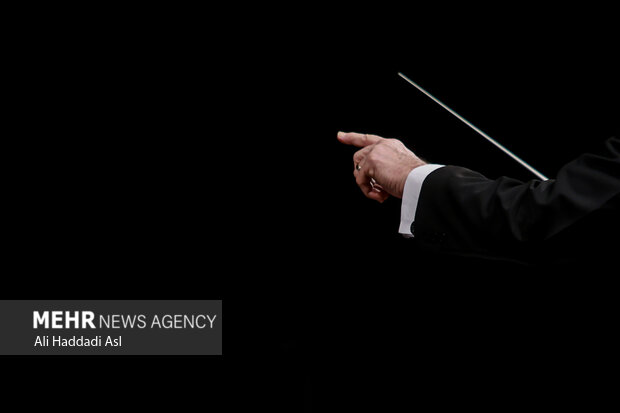 اجرای ارکستر موسیقی ملی ایران