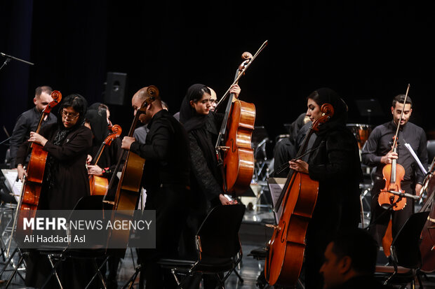 اجرای ارکستر موسیقی ملی ایران