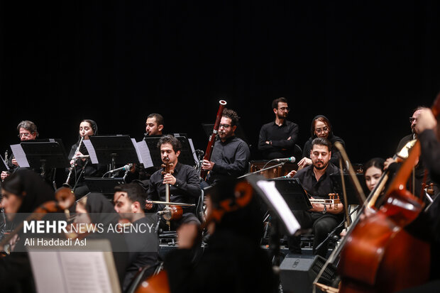 اجرای ارکستر موسیقی ملی ایران