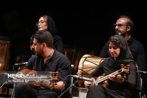 اجرای ارکستر موسیقی ملی ایران