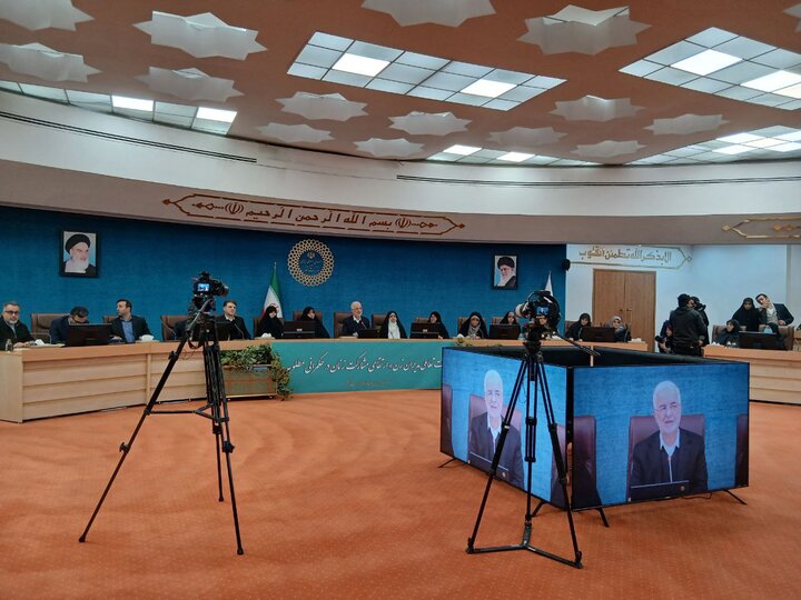 مومنی: استفاده از بانوان در مسئولیت‌ها، ضرورت توسعه و پیشرفت کشور است