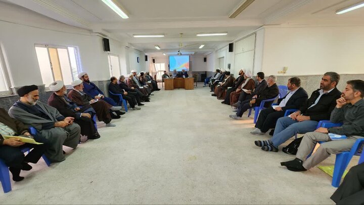 پناه حقیقی جامعه در برابر فتنهها و بحرانهای فکری قرآن کریم است