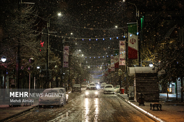 بارش برف در زنجان