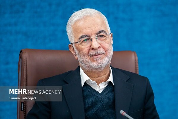 وزیر کشور: یزد قطب تأثیرگذار در توسعه اقتصادی کشور است