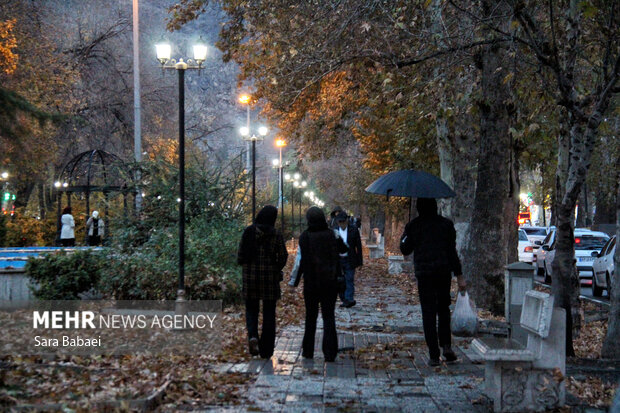 باران در کرمانشاه؛ از خیابان‌های خیس تا آسمان ابری شهر