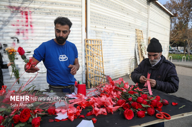 حال و هوای بازارهای مشهد به مناسبت روز مادر
