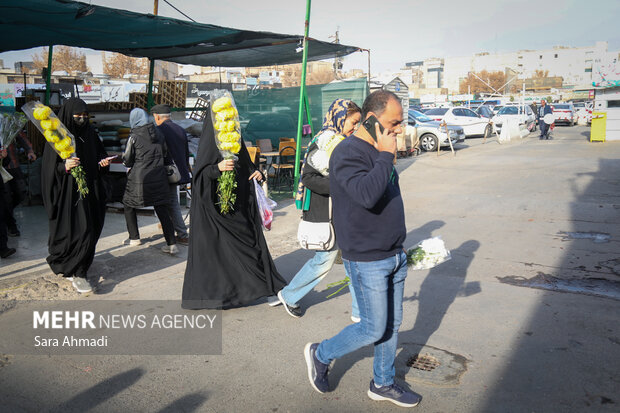 حال و هوای بازارهای مشهد به مناسبت روز مادر