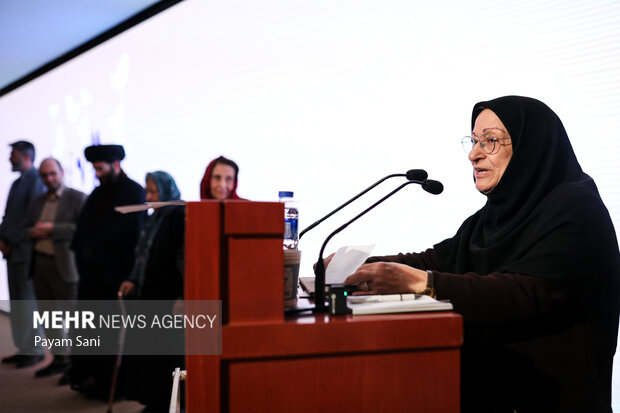 نکوداشت بانوان مؤثر در موزه ملک