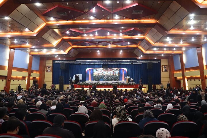 مناره مسجد جامع سمنان راوی هزار سال فرهنگ و هنر مردم ایران است