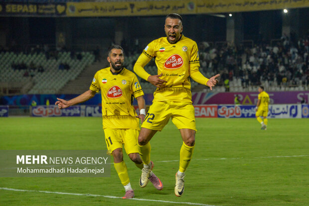 فجرسپاسی - چادرملو اردکان