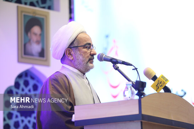 پنجمین جشنواره سراسری زوج های جوان ارتش در حرم مطهر رضوی