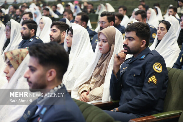 پنجمین جشنواره سراسری زوج های جوان ارتش در حرم مطهر رضوی