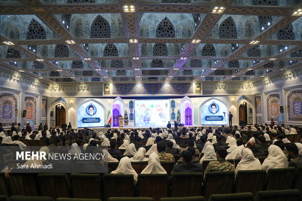 پنجمین جشنواره سراسری زوج های جوان ارتش در حرم مطهر رضوی
