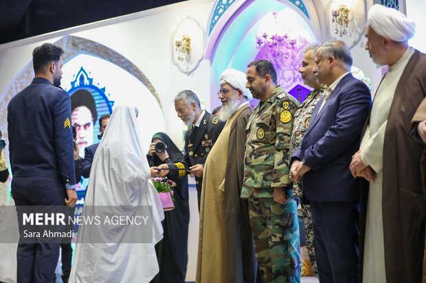 پنجمین جشنواره سراسری زوج های جوان ارتش در حرم مطهر رضوی