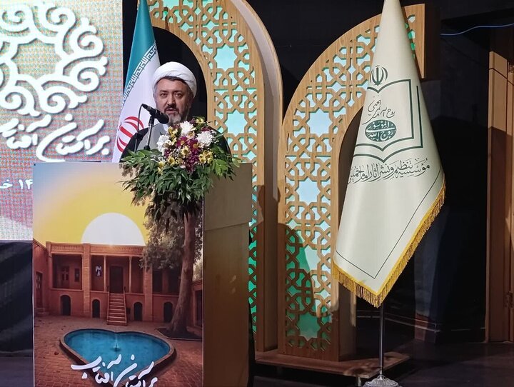 کمساری: اندیشه امام راحل روح و هویت جمهوری اسلامی است