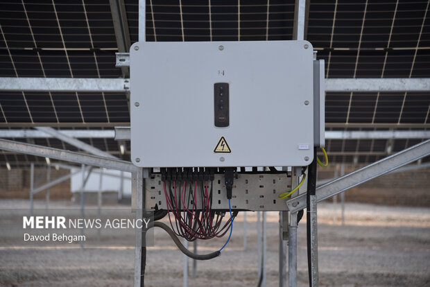 افتتاح نیروگاه خورشیدی به همت کمیته امداد امام خمینی(ره)