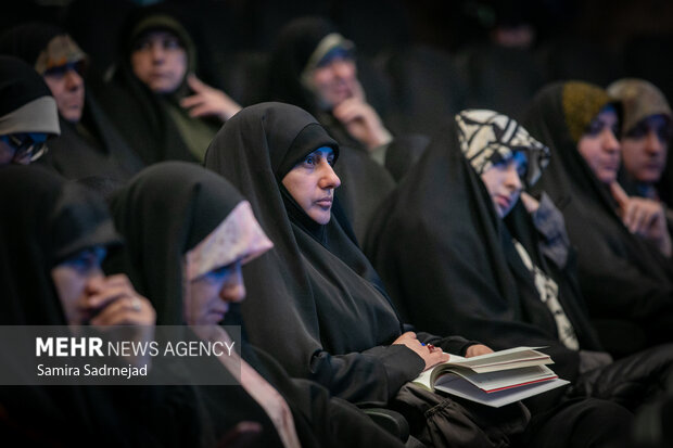 هم‌اندیشی «انسجام ملی و ارزش‌های اخلاقی با تاکید بر عفاف و حجاب»