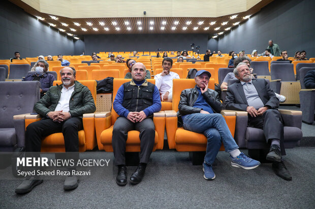 مراسم اختتامیه هجدهمین جشنواره عکس خبری، مطبوعاتی دوربین نت