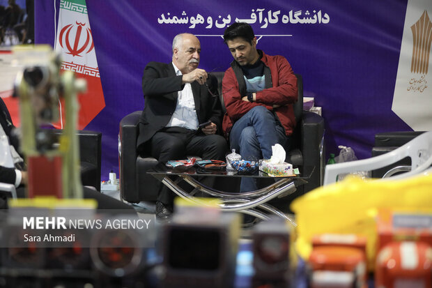 نمایشگاه هفته پژوهش و فناوری