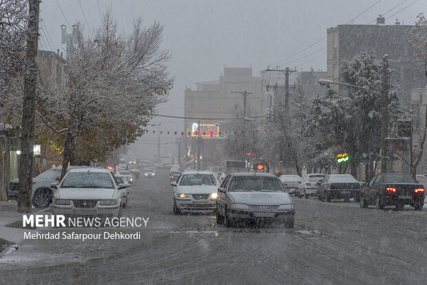 شهرکرد، بام ایران سفید پوش شد