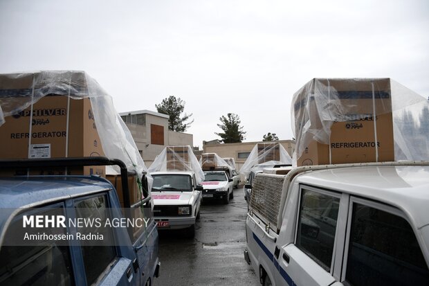 آیین اهدای ۲۲۰ سری جهیزیه در بیرجند