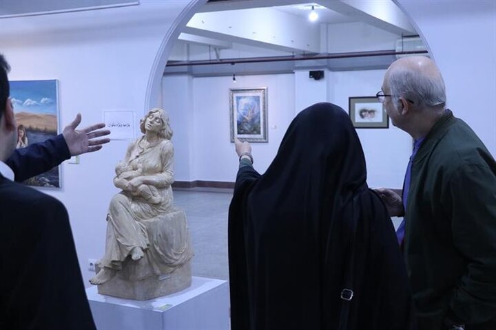 نمایشگاه تجسمی «در قاب بهشت» افتتاح شد