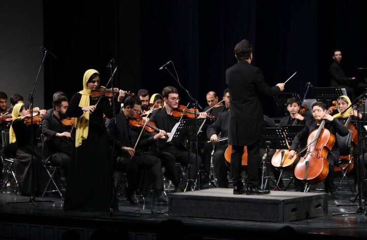 «طرز تازه» از ایستگاه دهم رد شد؛ خاطره بازی با جوانان «پارس زمین»