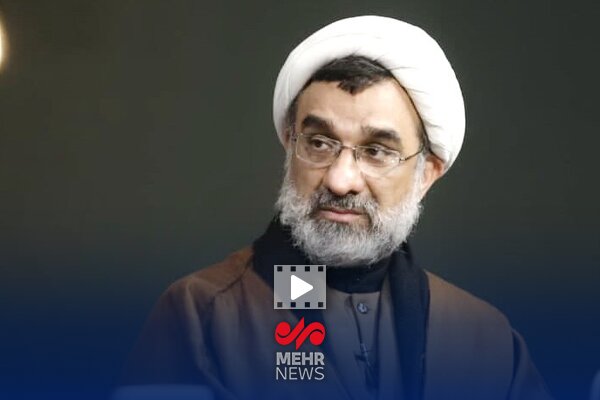 مسئله حجاب با عقلانیت و شیوه های فرهنگی دنبال می‌شود