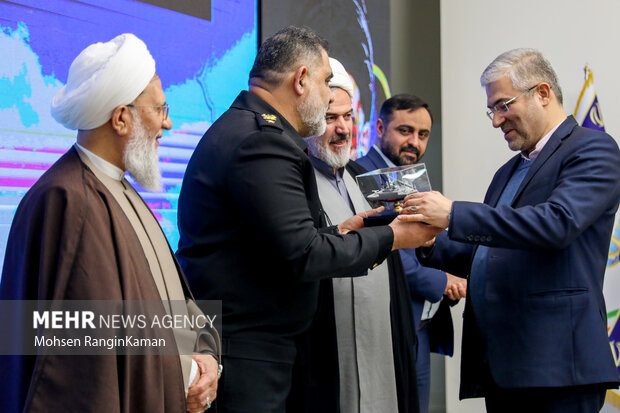 رونمایی از آثار مستند و موسیقایی نیروی دریایی ارتش