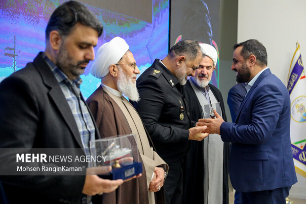 رونمایی از آثار مستند و موسیقایی نیروی دریایی ارتش