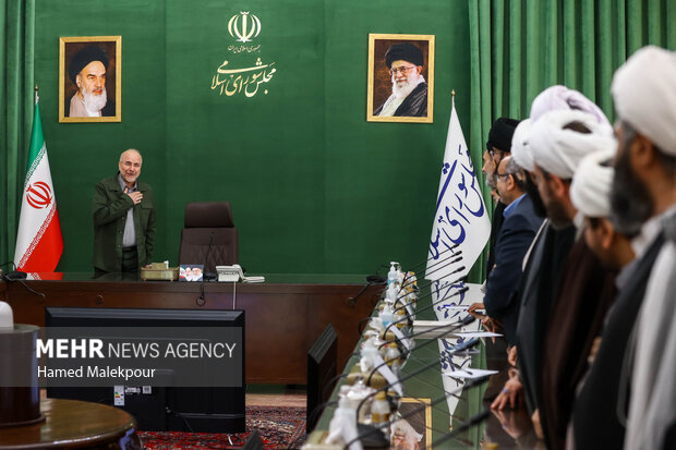 دیدار رئیس و اعضای هیئت علمی مرکز تحقیقات اسلامی مجلس با محمدباقر قالیباف