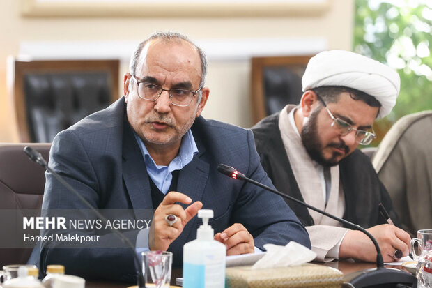 دیدار رئیس و اعضای هیئت علمی مرکز تحقیقات اسلامی مجلس با محمدباقر قالیباف