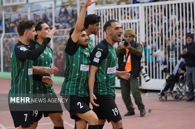 شگفتی خیبر در اصفهان مقابل سپاهان؛ نماینده لرستان راهی یک چهارم شد